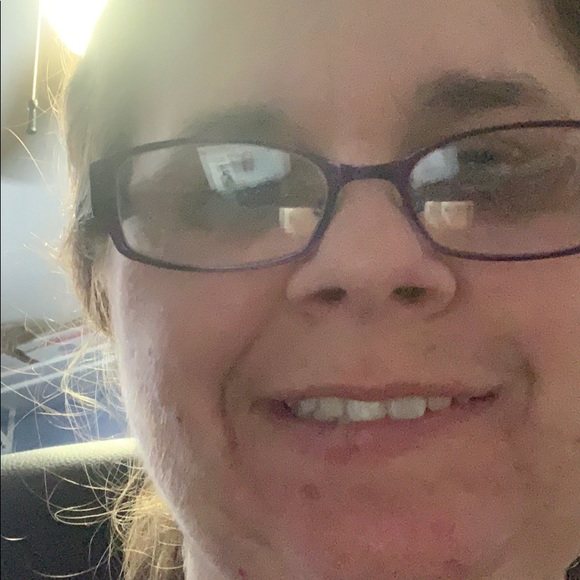 Meet your Posher, Debbie - Picture 1 of 1